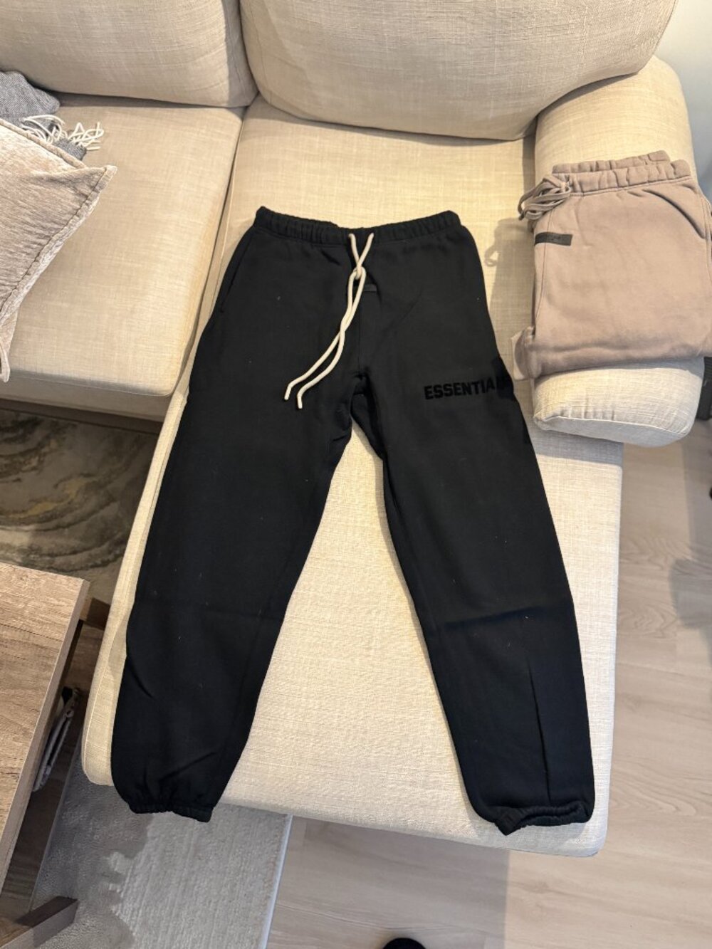 MENS Fear Of God Essentials Back Sweatpants Heavyweight Sz. Small